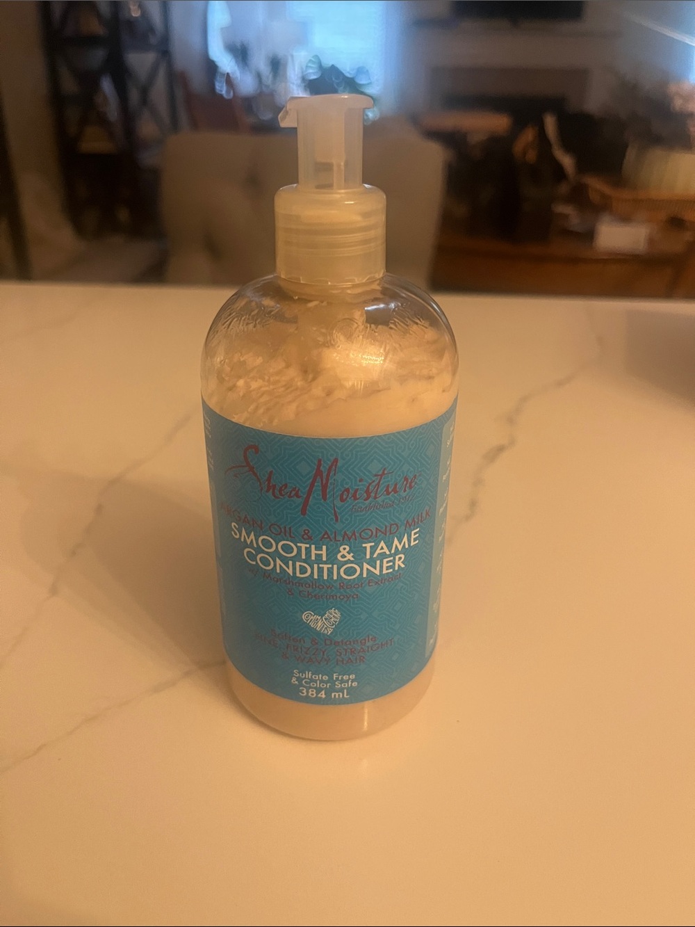 Shea Moisture Smooth & Tame Conditioner - Blue